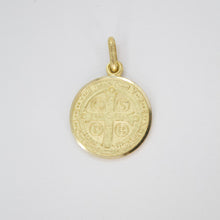 Cargar imagen en el visor de la galería, Medalla San Benito en oro amarillo 10k.