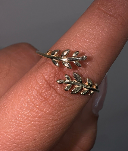 Anillo hoja laurel en oro amarillo 14k