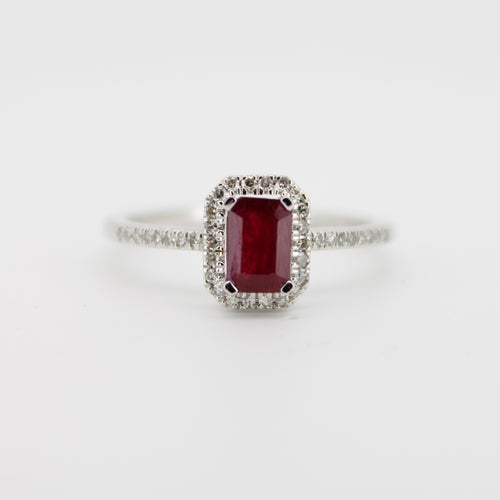 Anillo oro blanco 14k con rubí y diamantes.