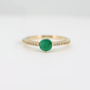 Anillo oro amarillo 14k con Esmeralda y zirconias