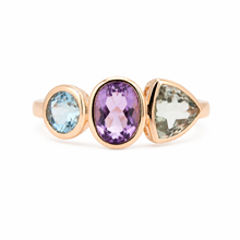 Cargar imagen en el visor de la galería, Juego de anillo y aretes, fabricado en oro de 14k.