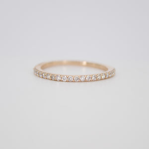 Churumbela en oro rosa 14k con diamantes.
