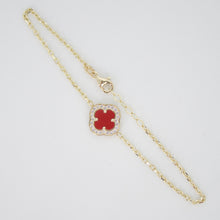 Cargar imagen en el visor de la galería, Pulsera trébol oro amarillo 14k con coral y zirconias .