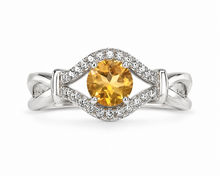 Cargar imagen en el visor de la galería, Juego de anillo y aretes fabricados en oro blanco de 14k, con citrino y diamantes naturales.