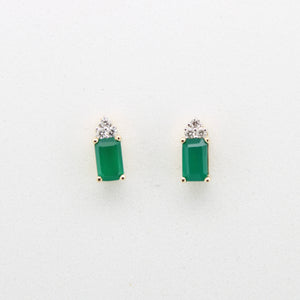 Aretes oro amarillo 14k con esmeralda y diamantes.