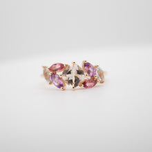 Cargar imagen en el visor de la galería, Anillo fabricado en oro rosa de 14k, con morganita, turmalina, aguamarina y amatista.