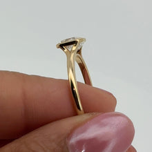 Cargar imagen en el visor de la galería, Diamante laboratorio asscher 1.08cts