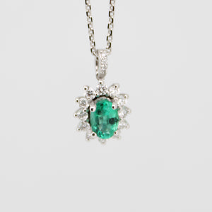 Gargantilla en oro blanco 14k con Esmeralda y diamantes.