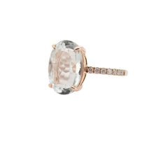Cargar imagen en el visor de la galería, Anillo fabricado en oro amarillo de 14k, con amatista verde y diamantes.