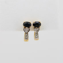 Cargar imagen en el visor de la galería, Aretes en oro amarillo 14k con zafiros y diamantes.