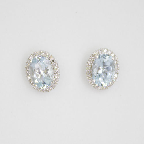 Aretes en oro blanco 14k con aguamarina y diamantes.