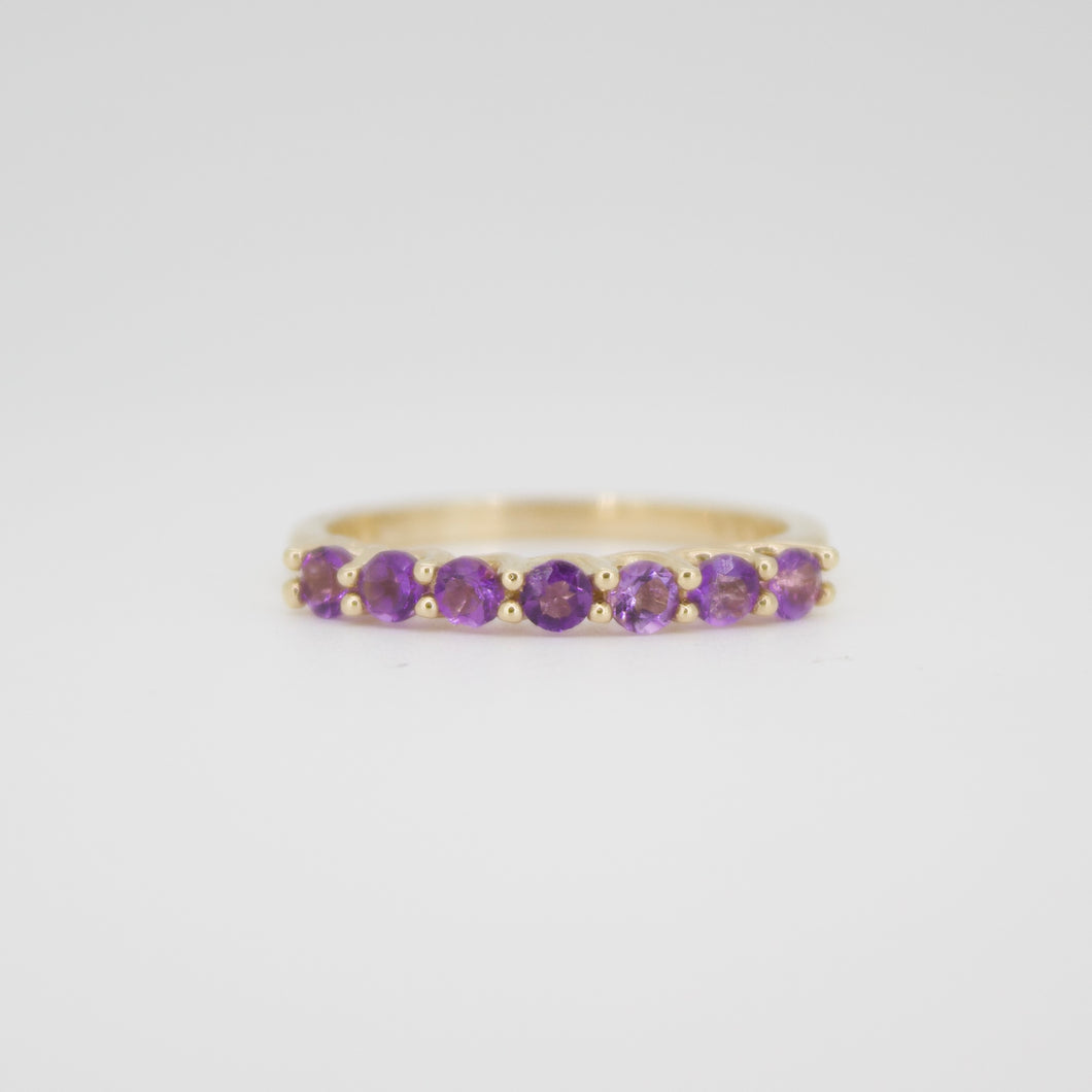 Churumbela en oro amarillo 14k con amatista.