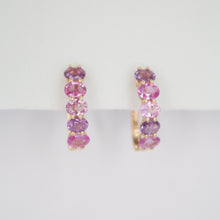 Cargar imagen en el visor de la galería, Arracada en oro rosa 14k con zafiros.