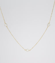 Cargar imagen en el visor de la galería, Collar de Perlas, oro de 14k.