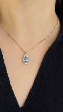 Cargar imagen en el visor de la galería, Gargantilla en oro amarillo 14k con Tanzanita y diamantes.