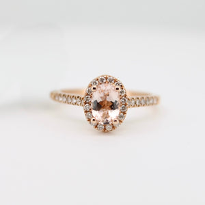 Anillo oro rosa 14k con Morganita y diamantes.