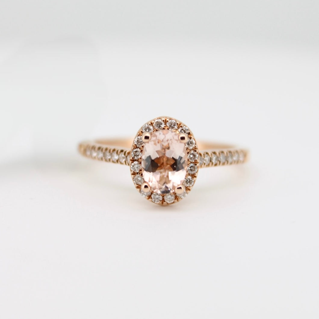 Anillo oro rosa 14k con Morganita y diamantes.