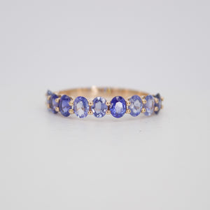 Churumbela en oro rosa 14k con zafiros.
