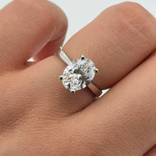 Cargar imagen en el visor de la galería, Diamante laboratorio oval 2.20cts