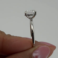 Cargar imagen en el visor de la galería, Diamante laboratorio redondo 2.40cts