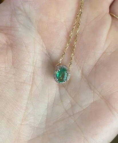 Gargantilla de en oro amarillo con Esmeralda