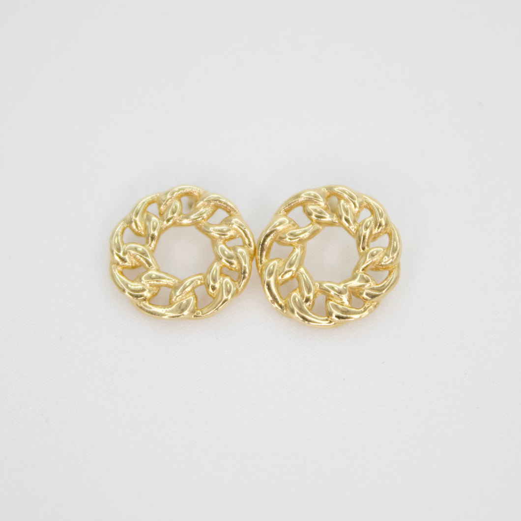 Aretes cadena en oro amarillo 14k.