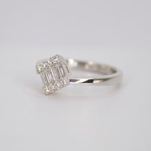 Cargar imagen en el visor de la galería, Anillo en oro blanco 14k con diamantes.