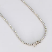 Cargar imagen en el visor de la galería, Tennis necklace en oro blanco 14k con diamantes.