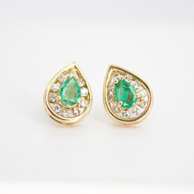 Cargar imagen en el visor de la galería, Juego en oro amarillo 14k con esmeralda y diamantes.