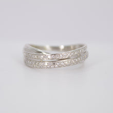 Cargar imagen en el visor de la galería, Anillo en oro blanco 14k con diamantes.