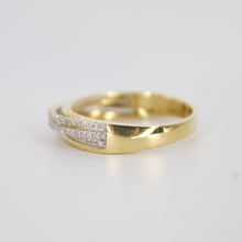 Cargar imagen en el visor de la galería, Churumbela en oro amarillo 14k con diamantes.