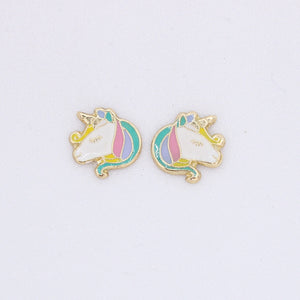Broquel unicornio en oro amarillo 14k.